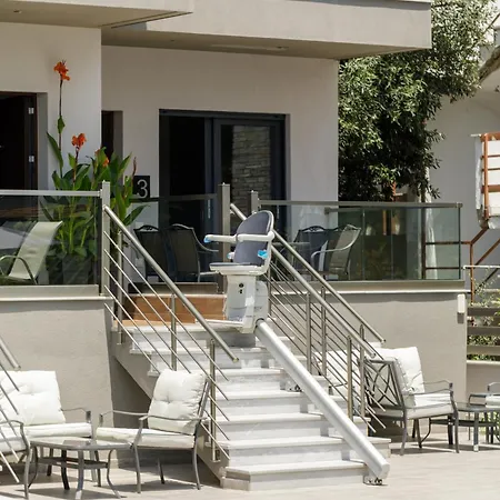 Renaissance Experience Village Villa Vergia