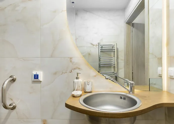 Renaissance Experience Village *