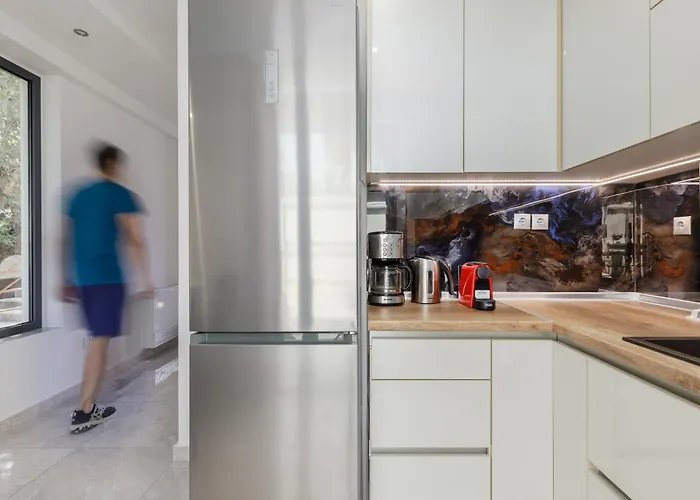 Renaissance Experience Village Vergia